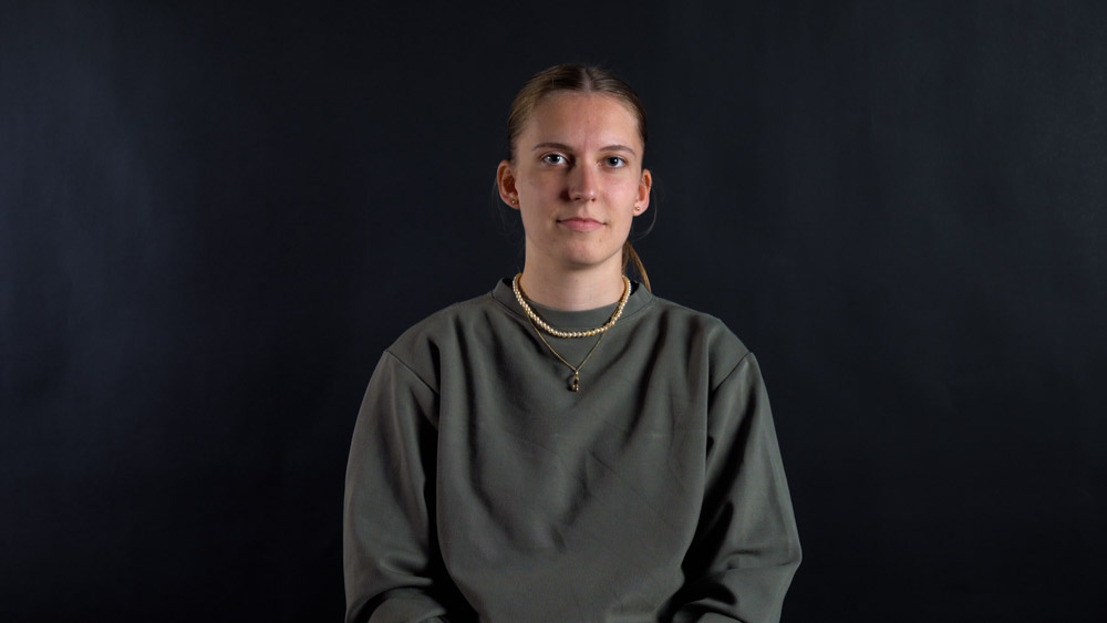 Portrait Alina neutral