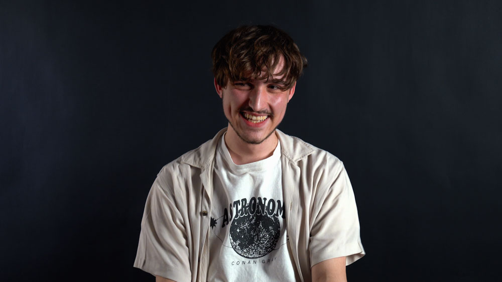 Portrait Enrico lachend