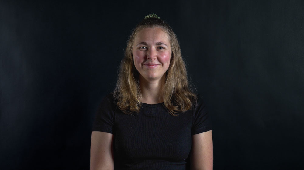 Portrait Selina neutral